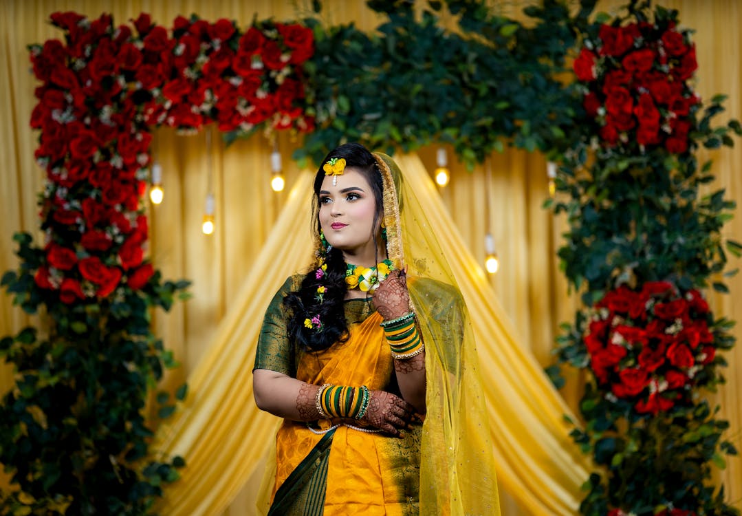 free-photo-of-elegant-south-asian-bride-in-traditional-attire